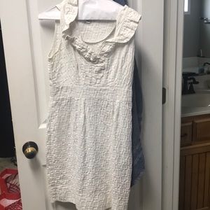Looking for an awesome little white casual dress